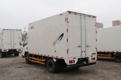 江铃 顺达宽体 116马力 4.07米单排厢式轻卡(JX5048XXYXGD2) 江铃 顺达宽体 116马力 4.07米单排厢式轻卡(JX5048XXYXGD2)