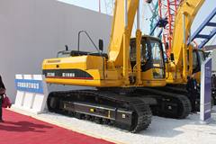 中联 ZE330履带式挖掘机