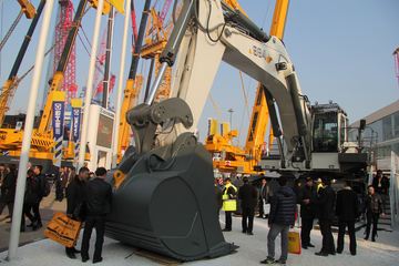 利勃海尔 R984C履带式挖掘机