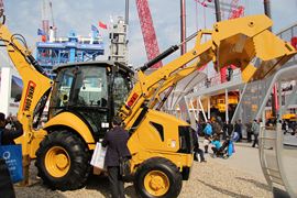 成工 挖掘装载机&nbsp;装载机外观图片