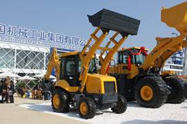 鼎盛天工 挖掘转载机&nbsp;装载机外观图片