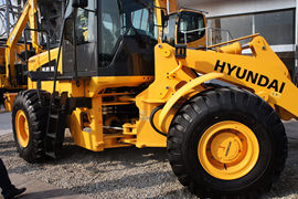 现代 装载机&nbsp;装载机外观图片