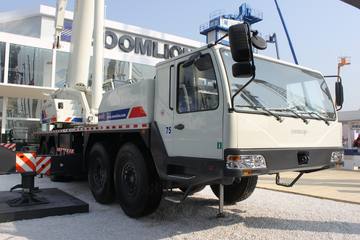 中联重科 80吨汽车起重机