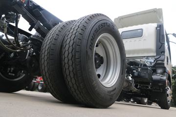 �й�����HOWO ׷�� ����� 116���� 4.165�׵��������ῨͼƬ