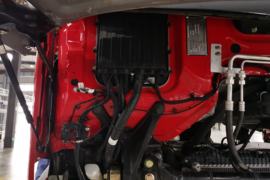 沪尊S200&nbsp;牵引车外观                                                图片