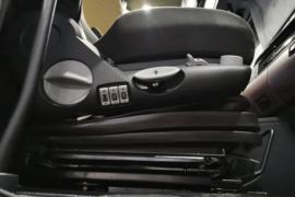 沪尊S200&nbsp;牵引车驾驶室                                               图片