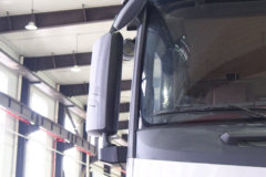 一汽凌河 沪尊S200重卡 舒适版 500马力 6X4 牵引车(CAL4253C4F4E5)
