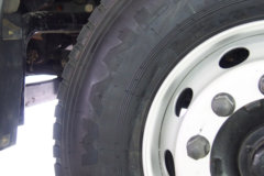 一汽凌河 沪尊S200重卡 舒适版 500马力 6X4 牵引车(CAL4253C4F4E5)