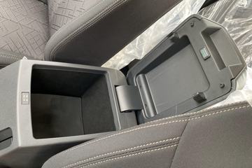 ʮ S 2019 캽  2.5T 150  ˫Ƥ()ͼƬ