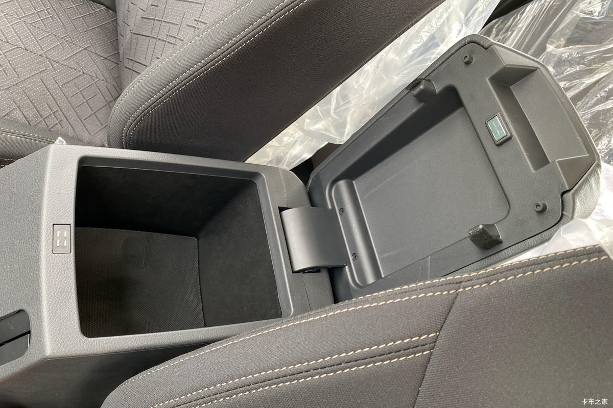 ʮ S 2019 캽  2.5T 150  ˫Ƥ()ʻ                                               