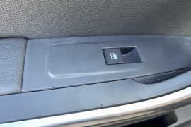 域虎5&nbsp;皮卡驾驶室                                               图片