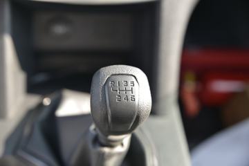 ���� ��5 2019�� ����� 2.0T���� 141���� �ֶ� ���� �����˫��Ƥ��ͼƬ