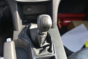 ���� ��5 2019�� ����� 2.0T���� 141���� �ֶ� ���� �����˫��Ƥ��ͼƬ