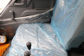 时代骁运&nbsp;自卸车驾驶室                                               图片