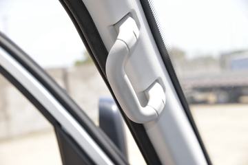 �ƿ�ŷ�� V5 1.6L 105���� ����/CNG 3.61�׵�������΢��(����)ͼƬ