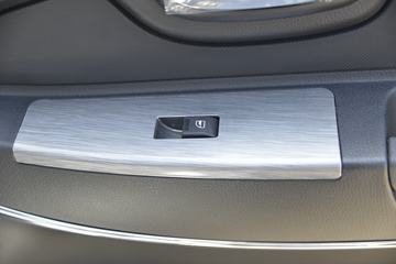 �ƿ�ŷ�� V5 1.6L 105���� ����/CNG 3.61�׵�������΢��(����)ͼƬ