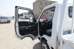 唐骏欧铃 V5 1.6L 105马力 汽油/CNG 3.61米单排栏板微卡(国六)(ZB1035VDD2L)
