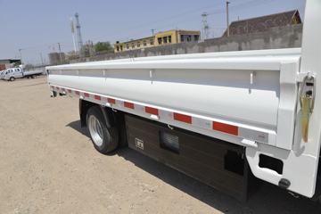 �ƿ�ŷ�� V5 1.6L 105���� ����/CNG 3.61�׵�������΢��(����)ͼƬ