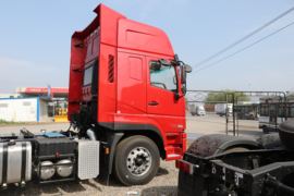 华神T7&nbsp;牵引车外观                                                图片