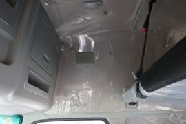 华神T7&nbsp;牵引车驾驶室                                               图片