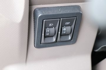  ŷS3ϵ Чݿ˰ 156 5.25ŰῨ(BJ1128VGJED-B1)ͼƬ