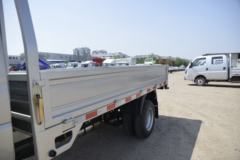 唐骏欧铃 赛菱F3-1 1.2L 91马力 汽油 3.08米单排栏板微卡(国六)(ZB1024ADC3L)