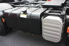 广汽日野 700系列重卡 380马力 6X4 牵引车(YC4251SS2PK)