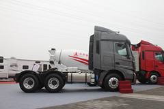 北奔 V3重卡 375马力 6X4牵引车(ND42500B33J7)