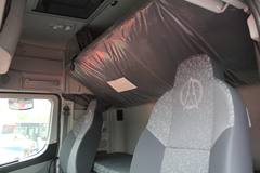 北奔 V3重卡 380马力 6X4 LNG牵引车(ND4250B38J7)