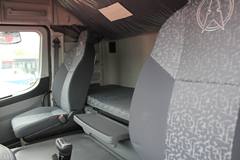 北奔 V3重卡 380马力 6X4 LNG牵引车(ND4250B38J7)