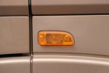 �������ó� �����콢KX 2020�� 560���� 6X4ǣ����(DFH4250CX2)ͼƬ