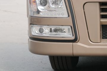 �������ó� �����콢KX 2020�� 560���� 6X4ǣ����(DFH4250CX2)ͼƬ