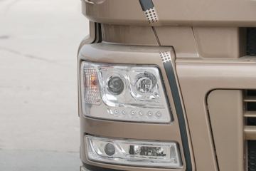 �������ó� �����콢KX 2020�� 560���� 6X4ǣ����(DFH4250CX2)ͼƬ