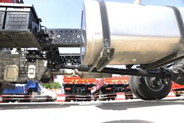 Ծ�� ��ԽC500-33 156���� 4.17�׵�����ʽ�Ῠ(SH5042XXYZFDDWZ)ͼƬ