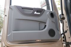 东风商用车 天龙旗舰KX 2020款 560马力 6X4牵引车(DFH4250CX2)