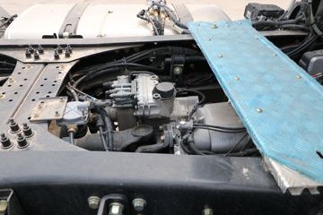 �������ó� �����콢KX 2020�� 560���� 6X4ǣ����(DFH4250CX2)ͼƬ