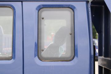 ���� ʱ�����726 95���� 3.3����ж��ͼƬ