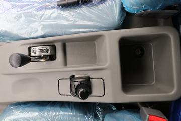 ���� ʱ�����726 95���� 3.3����ж��ͼƬ