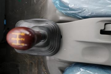 ���� ʱ�����726 95���� 3.3����ж��ͼƬ