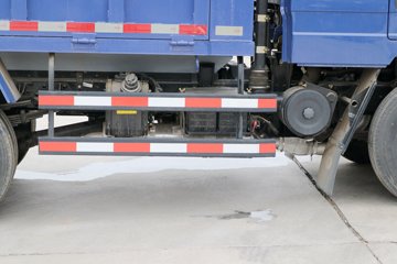 ���� ʱ�����726 95���� 3.3����ж��ͼƬ