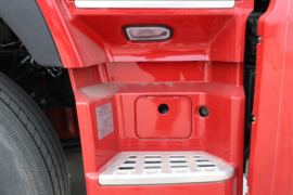 东风天龙VL燃气&nbsp;牵引车外观                                                图片