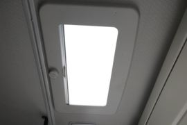 东风天龙VL燃气&nbsp;牵引车驾驶室                                               图片