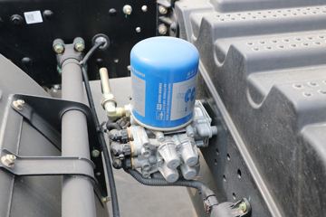 �����½� ����VLȼ�� 2020�� 460���� 6X4 LNGǣ����(����)ͼƬ