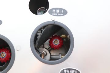 �����½� ����VLȼ�� 2020�� 460���� 6X4 LNGǣ����(����)ͼƬ