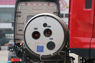 �����½� ����VLȼ�� 2020�� 460���� 6X4 LNGǣ����(����)ͼƬ