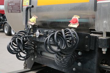 �����½� ����VLȼ�� 2020�� 460���� 6X4 LNGǣ����(����)ͼƬ