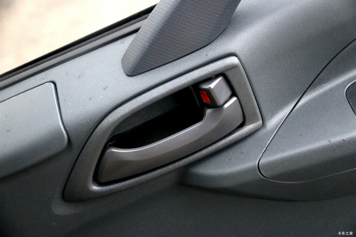 ���� ��ʮ��M600 132���� 4.13�׵�����ʽ�Ῠ(QL5043XXYBUHA)��ʻ��                                               