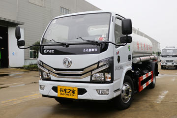 东风 多利卡D6 129马力 4X2 洒水车(伴君长兴牌)(AAA5075GSSE6)
