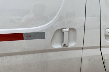 �������� �羰G7 160���� 4X2 3.06����س�(BJ5039XLC-E2)ͼƬ