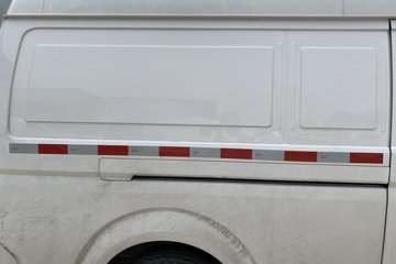 �������� �羰G7 160���� 4X2 3.06����س�(BJ5039XLC-E2)ͼƬ